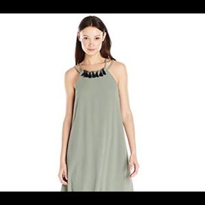 Green sleeveless dress